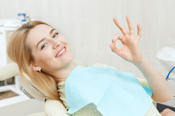 根管治疗疼吗&根管治疗和牙冠是怎样的？